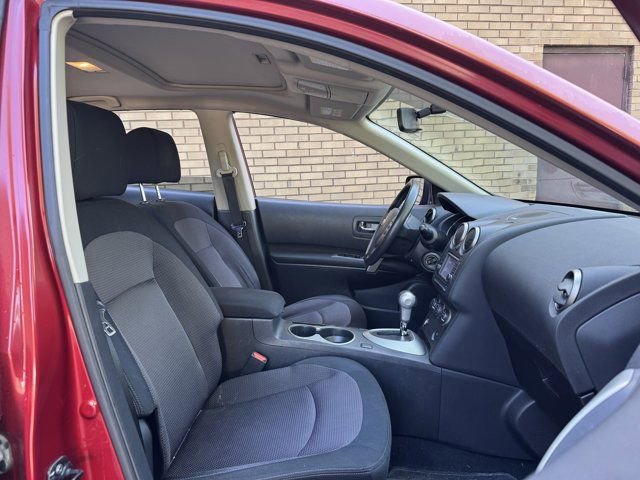 Used 2013 Nissan Rogue SV w/ Premium Pkg AWD/4WD image 21