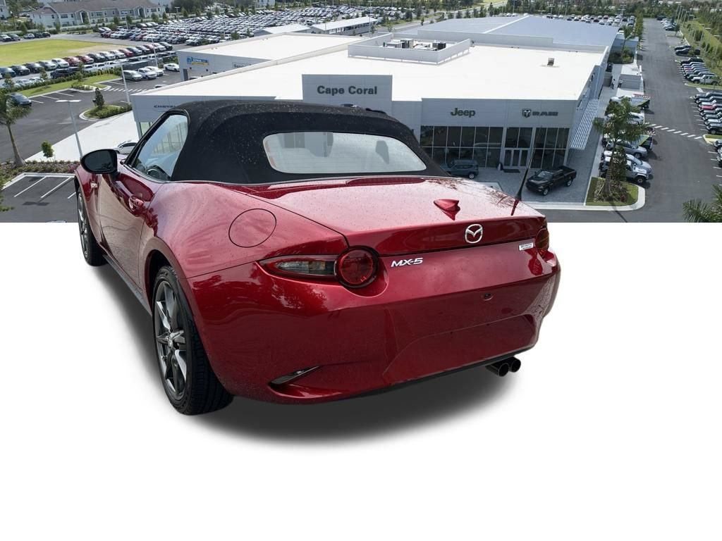 Used 2019 MAZDA MX-5 Miata Grand Touring RWD image 8