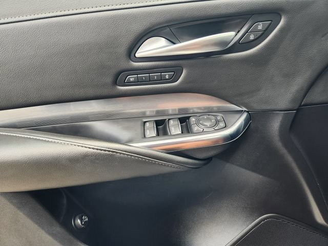 Used 2025 Cadillac XT4 Premium Luxury FWD image 24