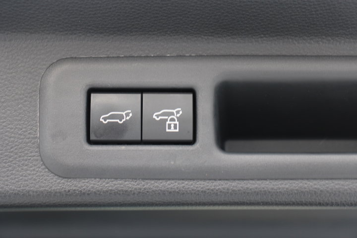 Certified 2024 Toyota Sequoia Capstone AWD/4WD image 18