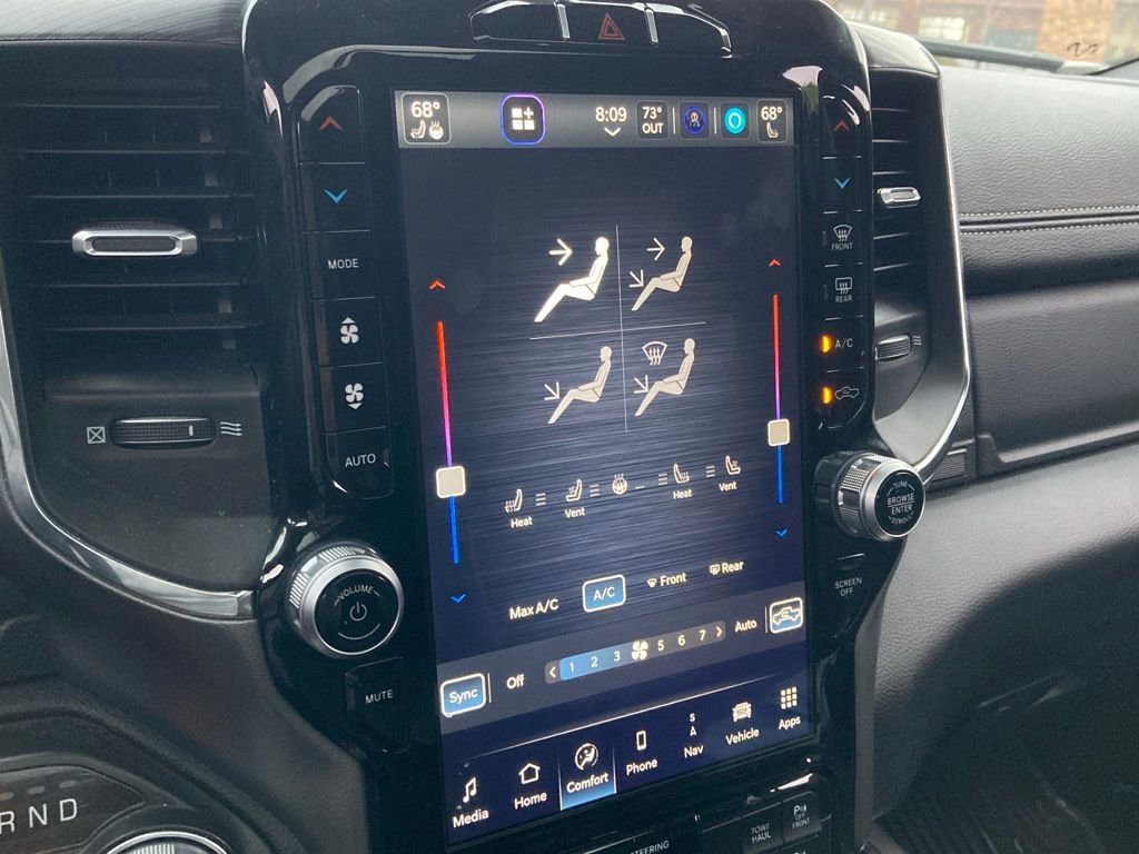 Used 2024 RAM 1500 Laramie image 21