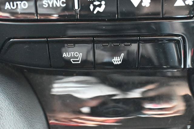 Used 2025 Acura MDX SH-AWD image 35
