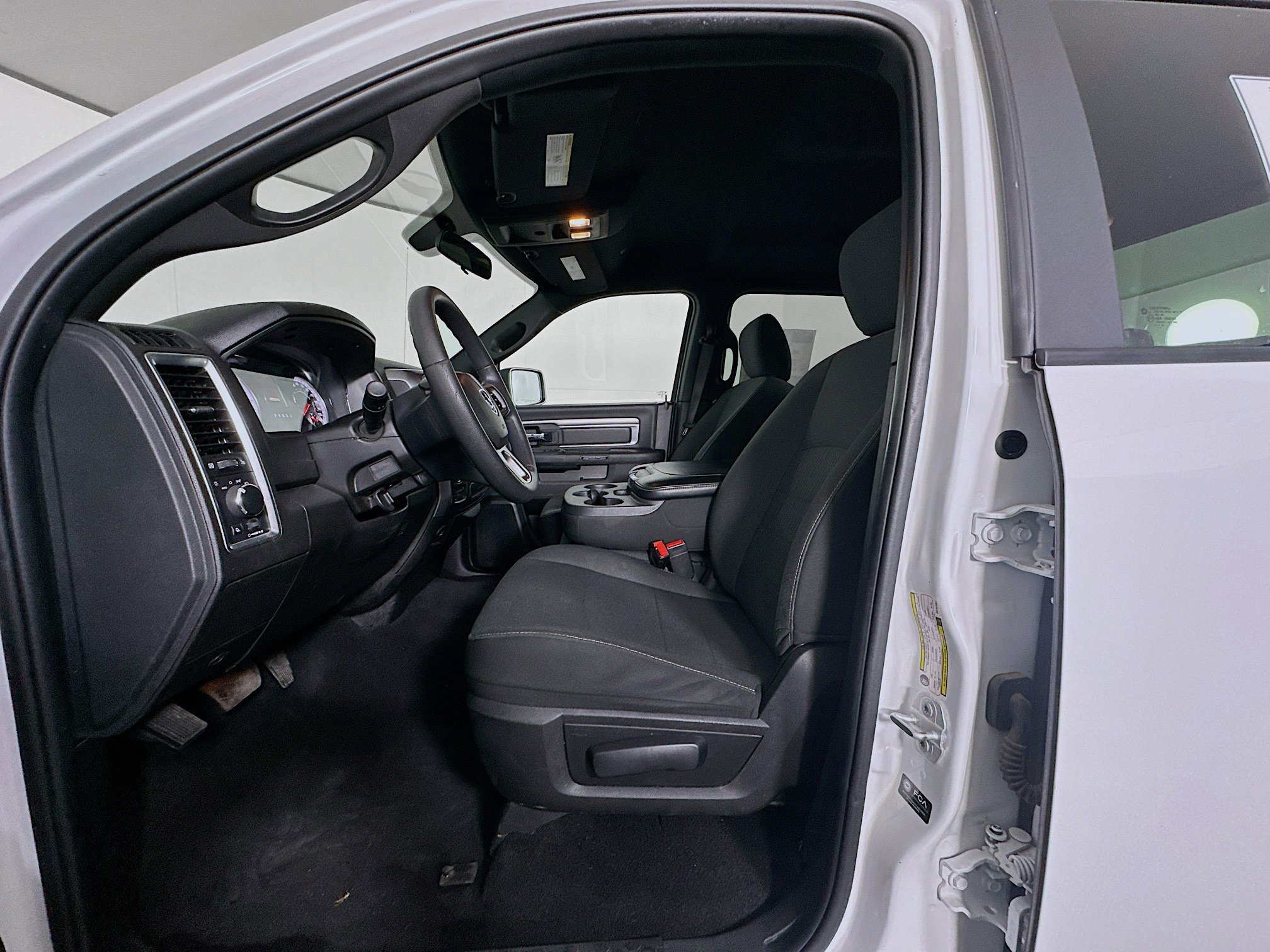 Used 2024 RAM 1500 Classic Warlock image 13