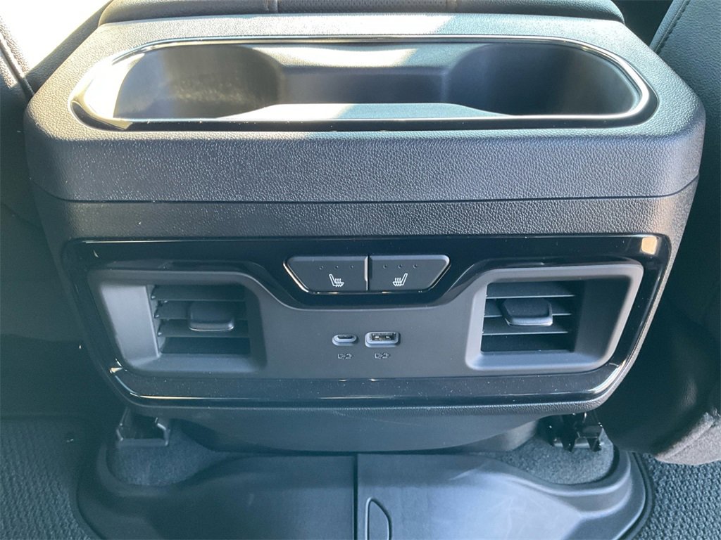 Used 2025 GMC Sierra 2500 AT4 w/ AT4 Premium Plus Package image 23