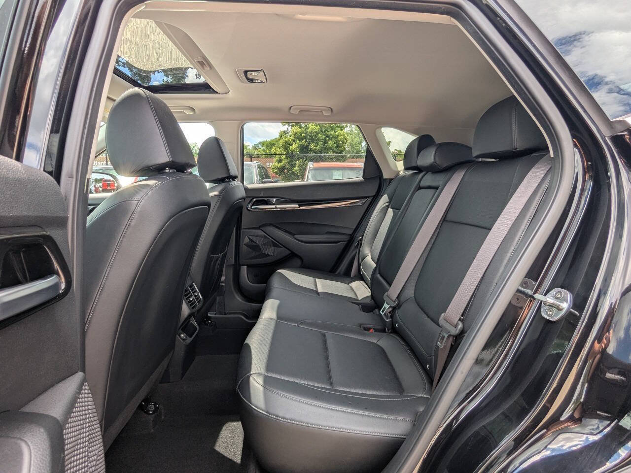 Used 2021 Kia Seltos EX AWD/4WD image 14