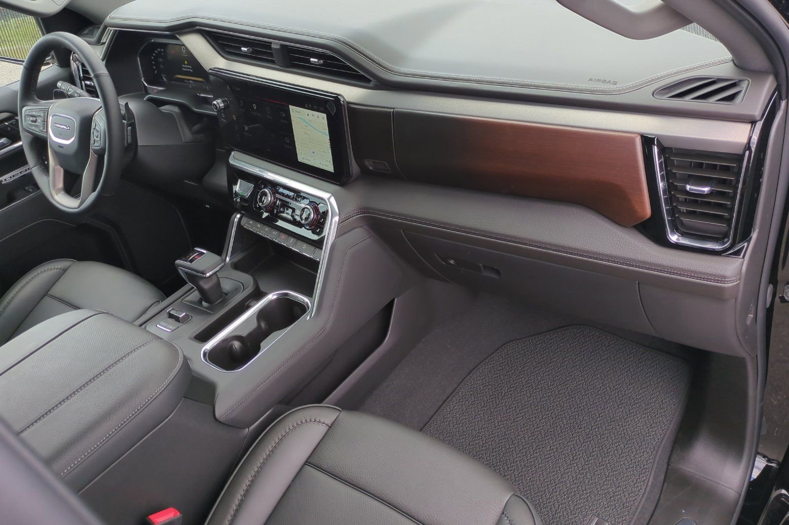 Used 2026 GMC Sierra 1500 Denali w/ Technology Package AWD/4WD image 18