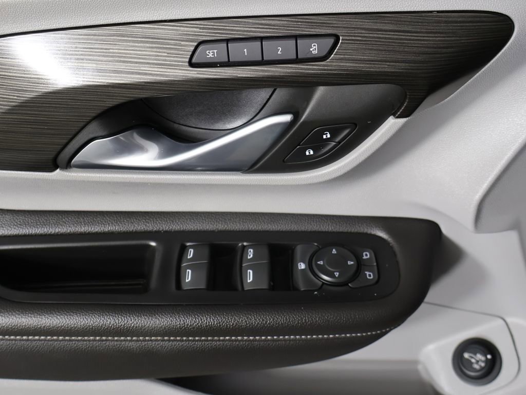 Used 2022 GMC Terrain SLT w/ Infotainment Package II image 35