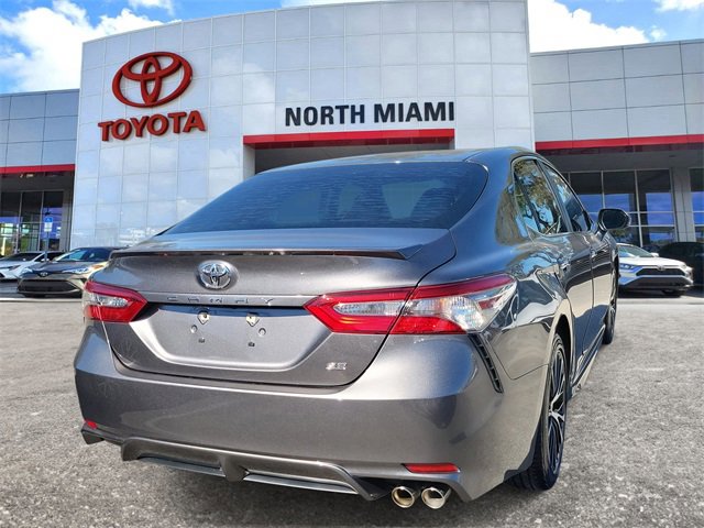 Used 2018 Toyota Camry SE image 4