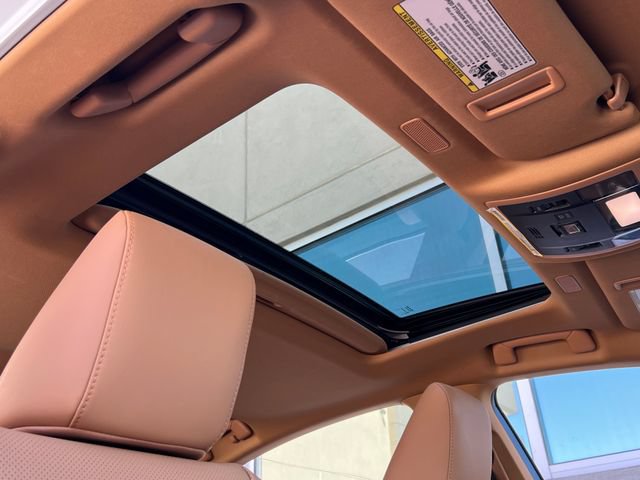 Used 2025 Lexus ES 300h w/ Premium Package FWD image 44