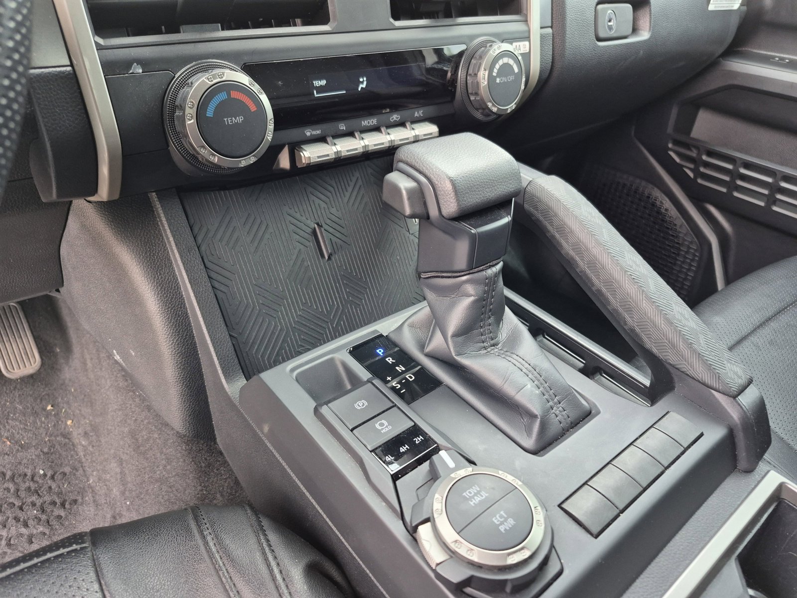 Certified 2025 Toyota Tacoma SR5 image 12