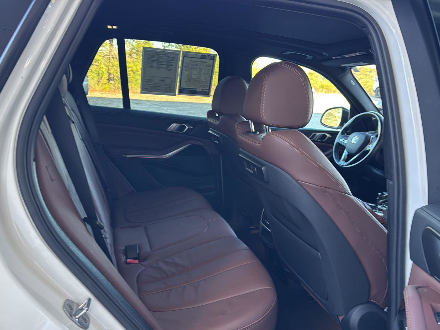 Used 2020 BMW X5 sDrive40i w/ Premium Package image 11