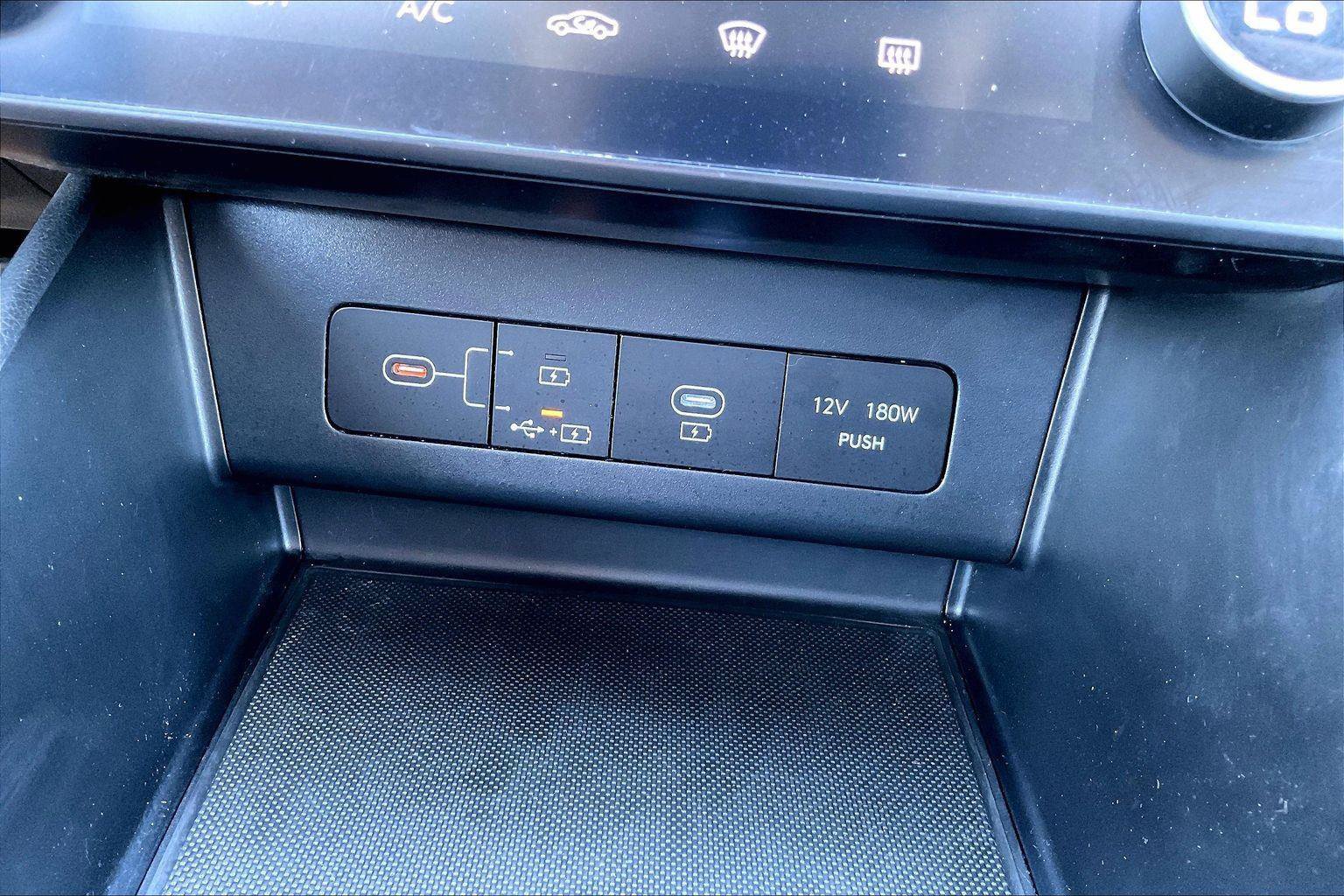 Used 2025 Hyundai Sonata SEL FWD image 29