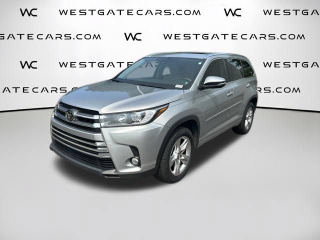 Used 2017 Toyota Highlander Limited FWD 360° Tour