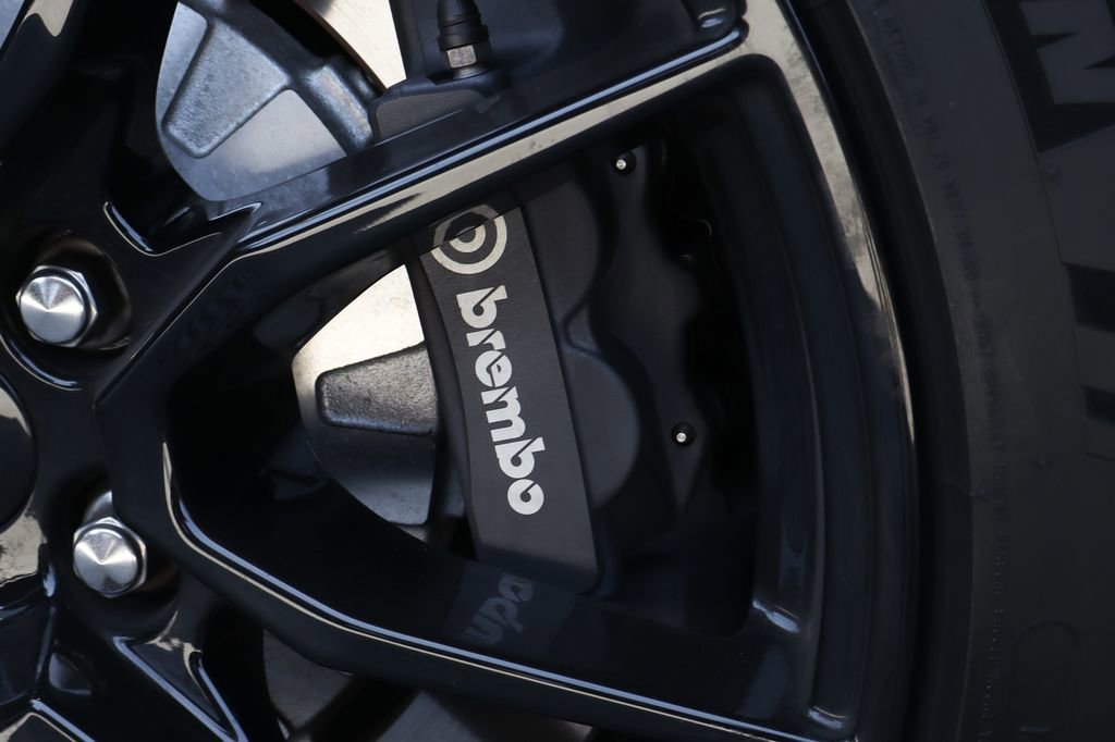 Used 2020 Ford Mustang Shelby GT350 w/ Technology Package RWD image 18