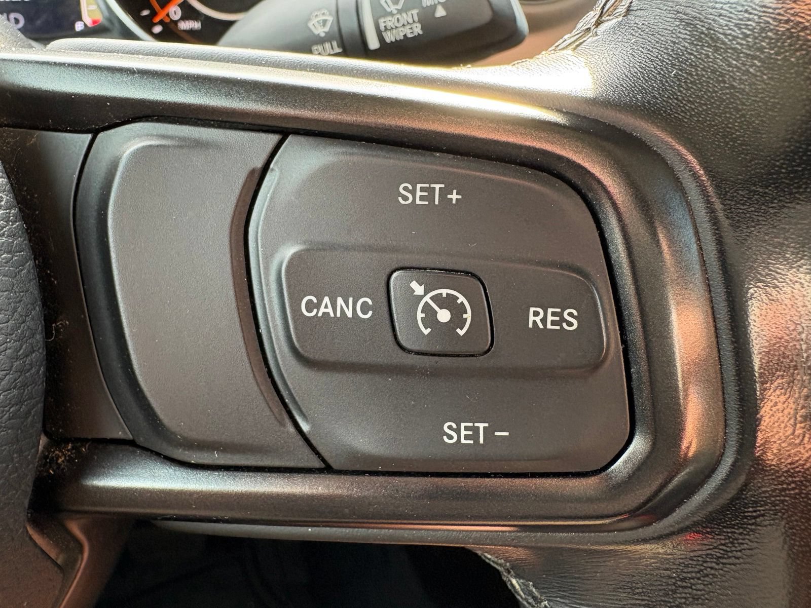 Used 2020 Jeep Gladiator Sport w/ Quick Order Package 24S AWD/4WD image 15