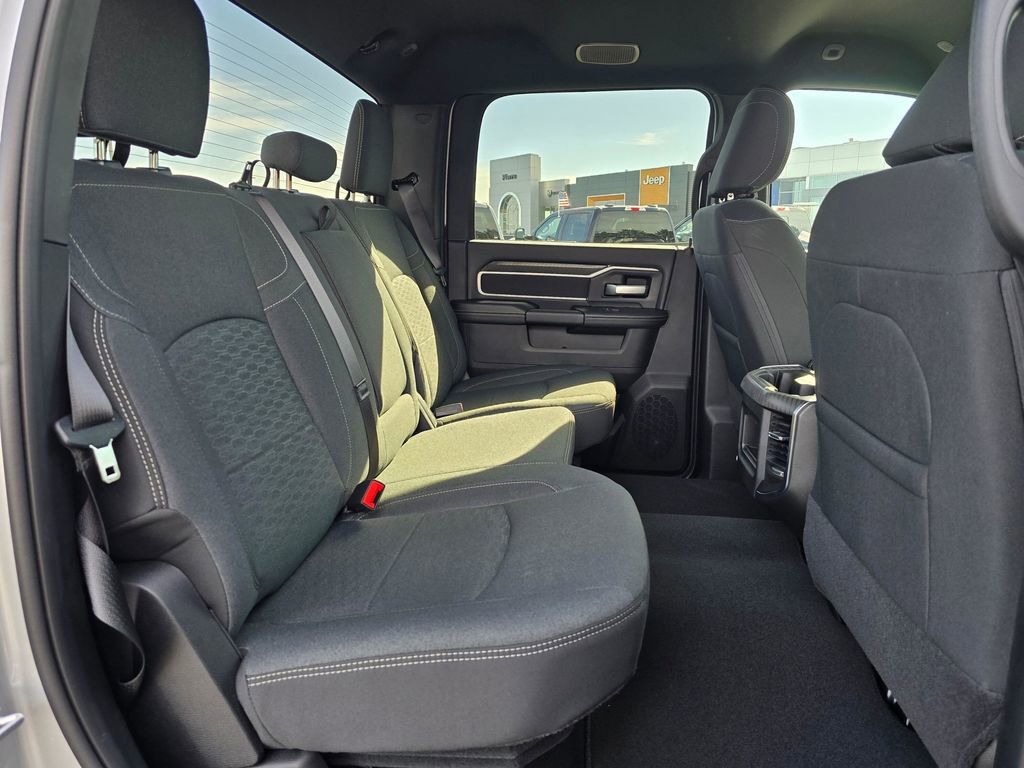 New 2026 RAM 3500 Big Horn AWD/4WD image 13