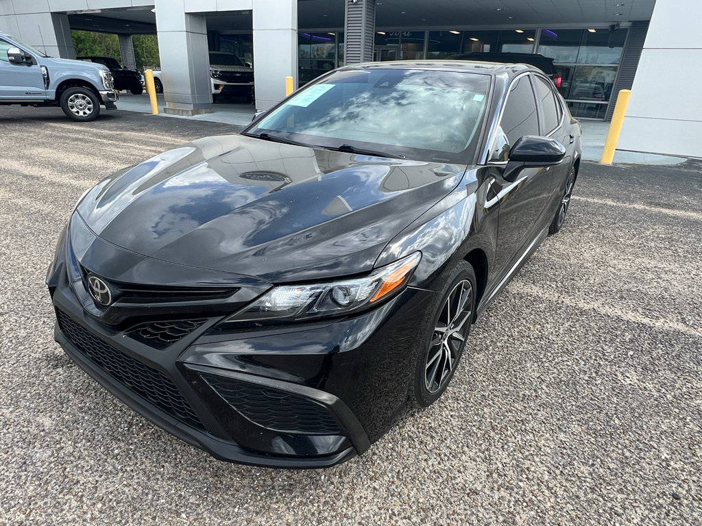 Used 2021 Toyota Camry SE image 5