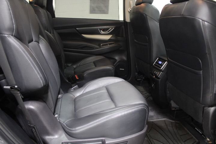 Used 2022 Subaru Ascent Limited w/ Technology Package image 31