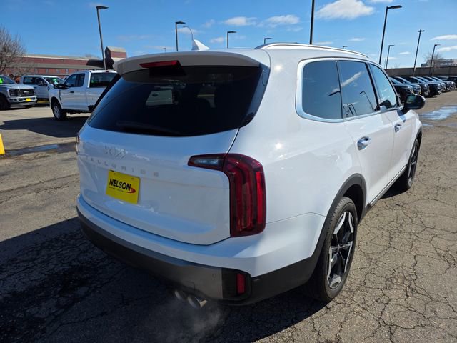 Used 2025 Kia Telluride S FWD image 8