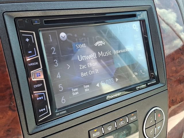 Used 2010 Chevrolet Tahoe LT AWD/4WD image 16