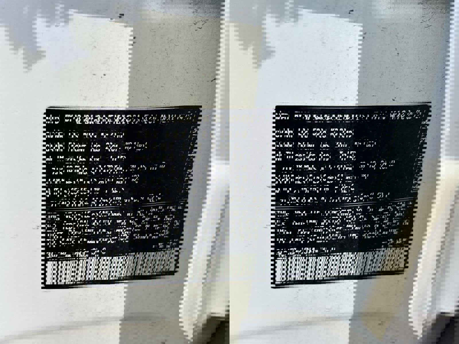 Used 2022 Volkswagen Tiguan SE image 32