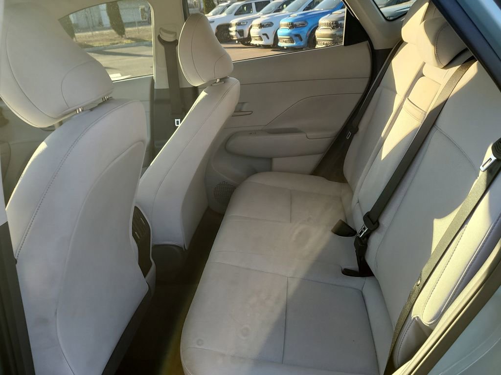 Used 2024 Hyundai Kona SEL image 10