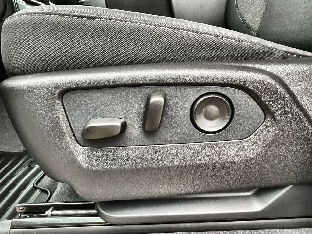 New 2026 Chevrolet Silverado 1500 Custom Trail Boss w/ LPO, Dark Essentials Package image 14