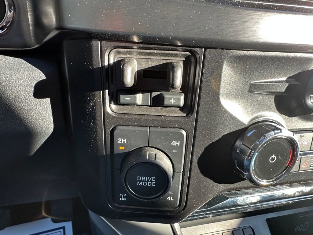 New 2026 Ford F350 Lariat w/ Chrome Package image 10