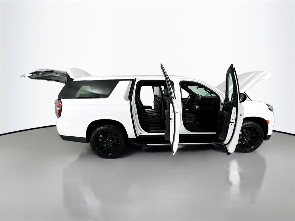 Used 2021 Chevrolet Suburban LT image 29