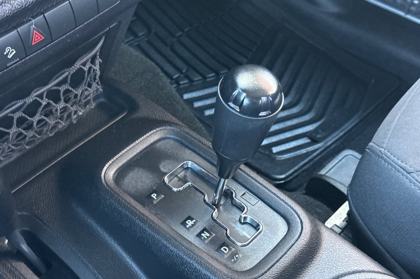 Used 2016 Jeep Wrangler Sport image 18