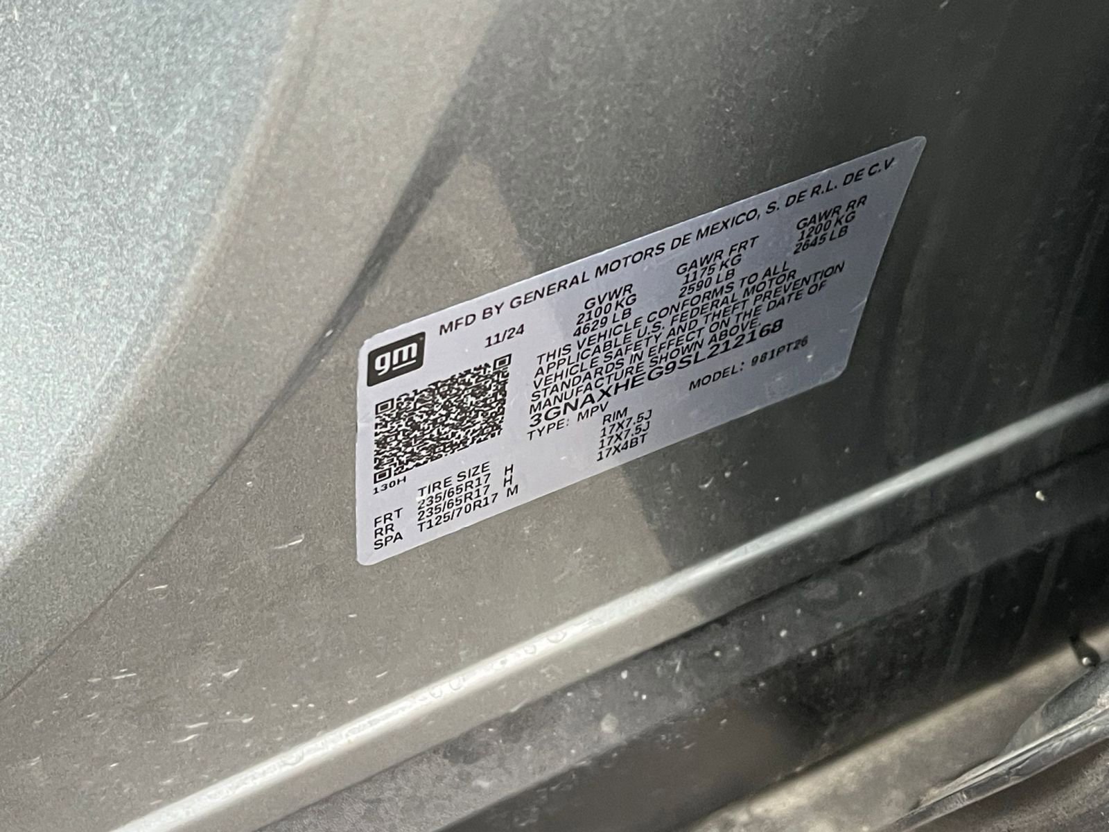 Used 2025 Chevrolet Equinox LT image 28