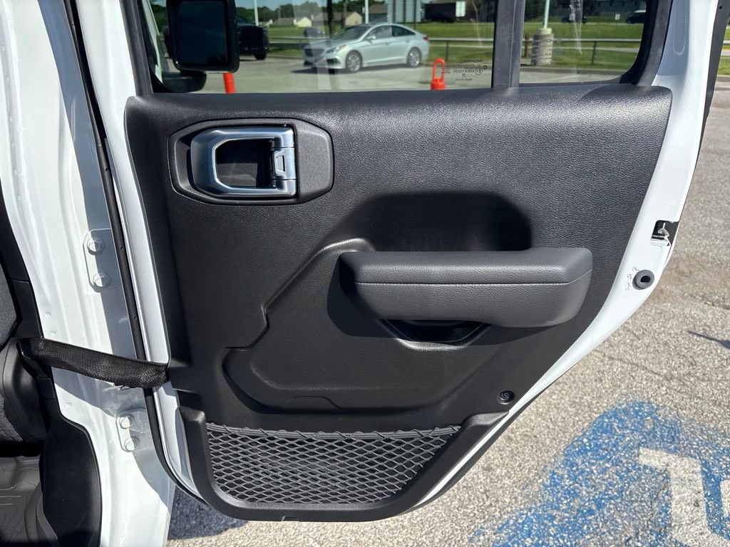 New 2026 Jeep Gladiator Sport AWD/4WD image 35