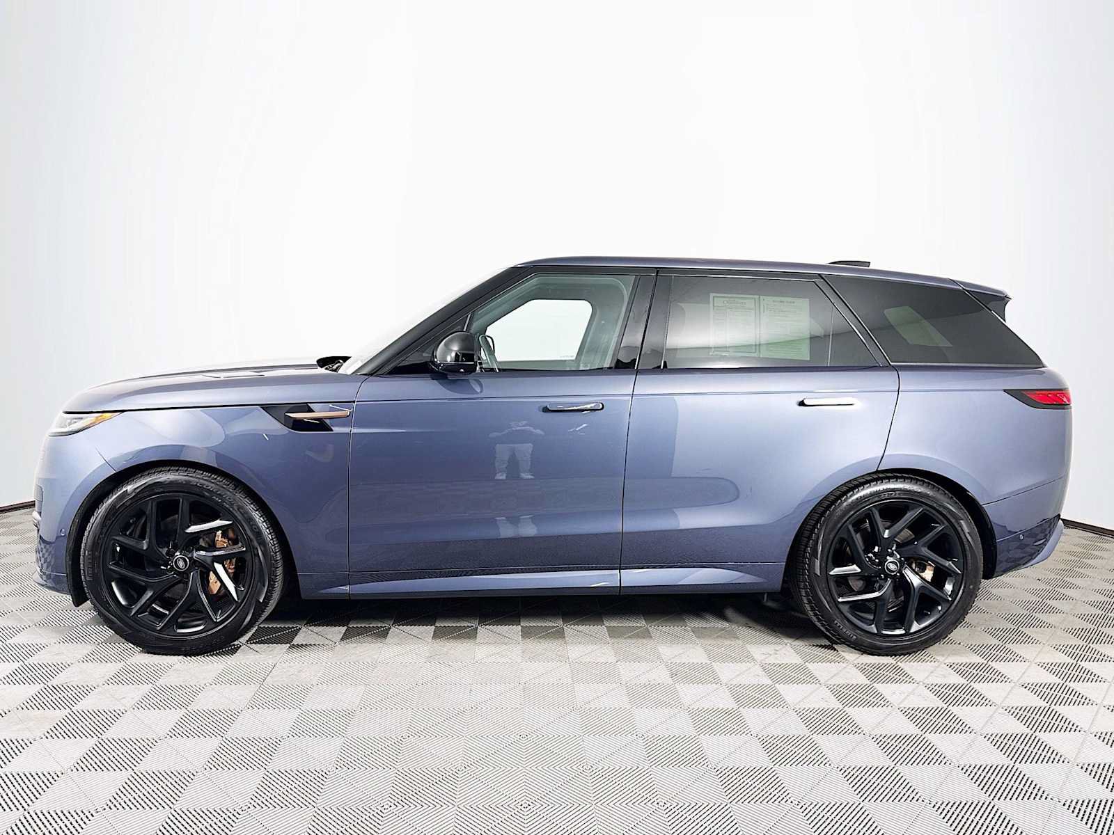 Used 2023 Land Rover Range Rover Sport SE Dynamic AWD/4WD image 16