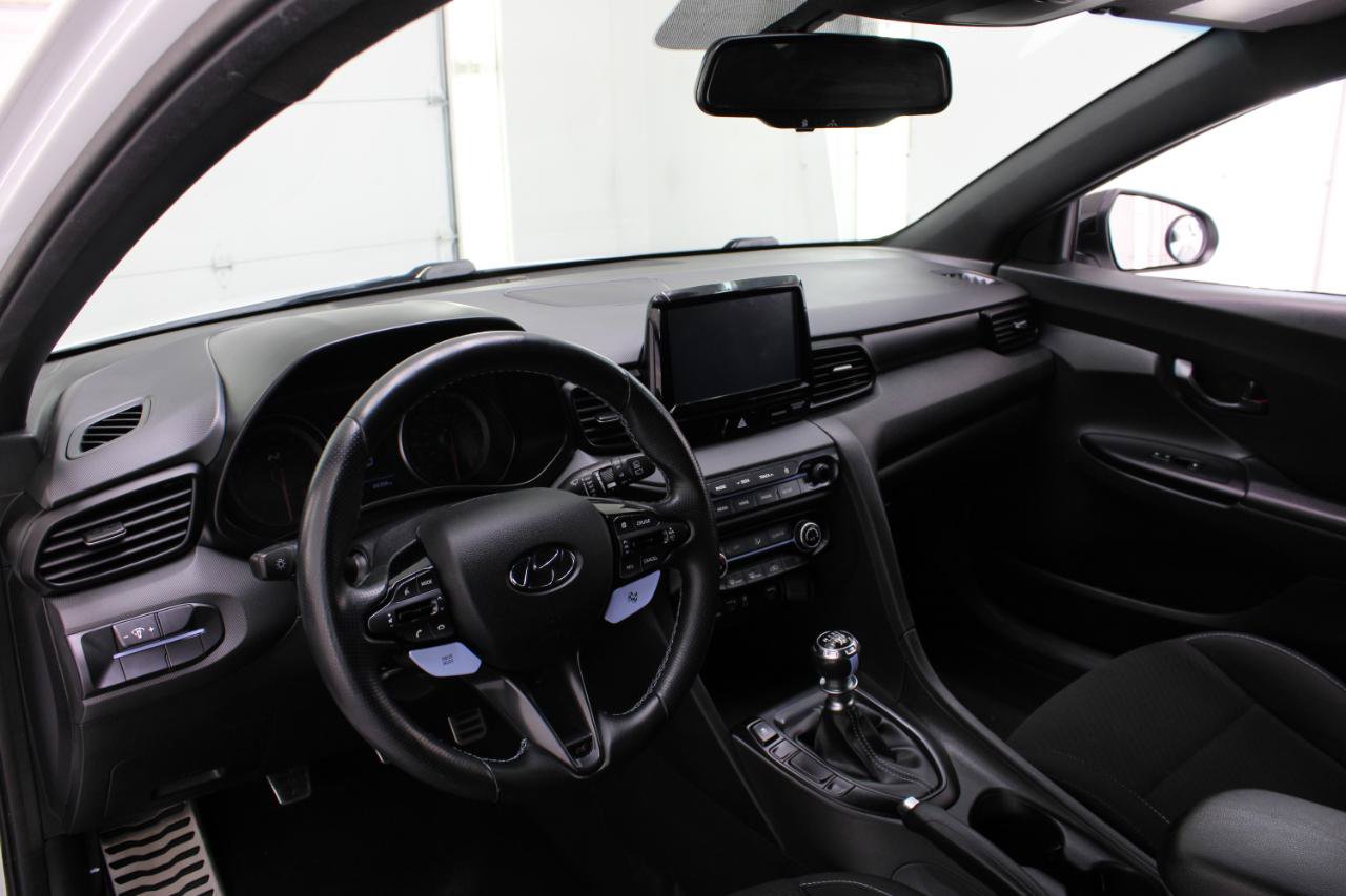 Used 2020 Hyundai Veloster N w/ Performance Package FWD image 46