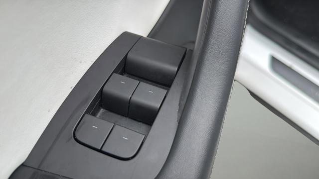 Used 2021 Tesla Model Y Long Range image 18