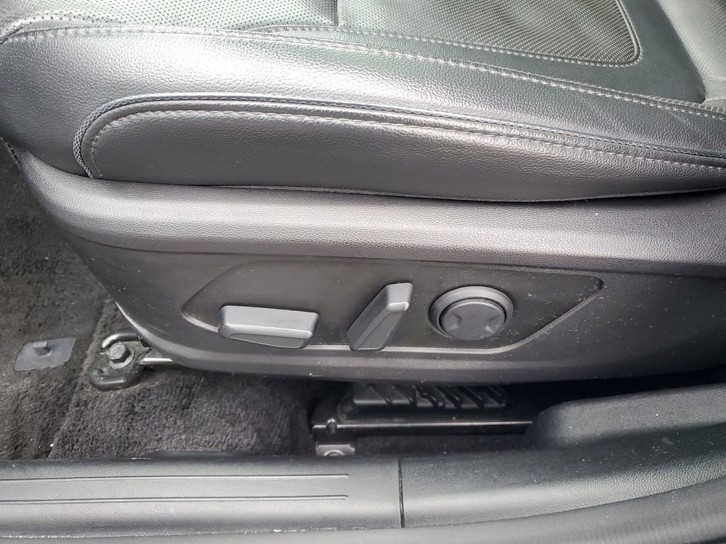 Used 2024 Hyundai Tucson Limited image 11