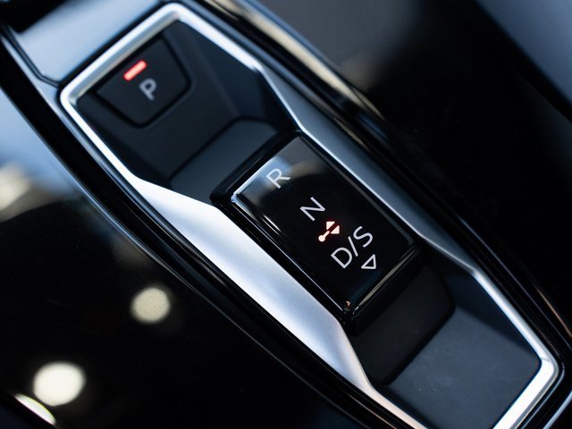 Used 2025 Audi A3 2.0T Premium w/ Convenience Package image 27