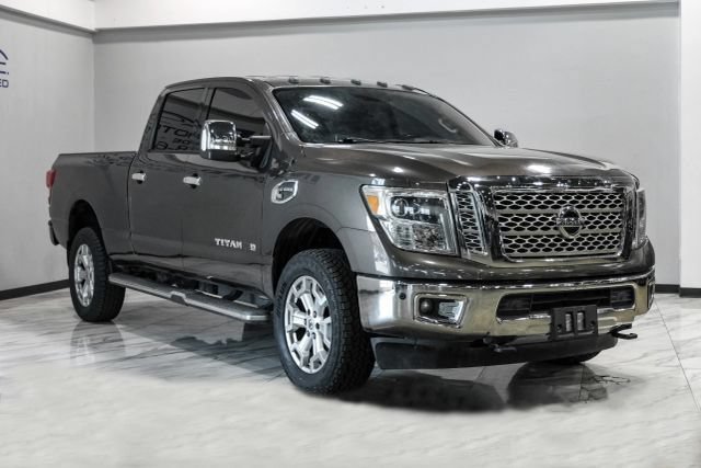 Used 2016 Nissan Titan SL AWD/4WD image 8