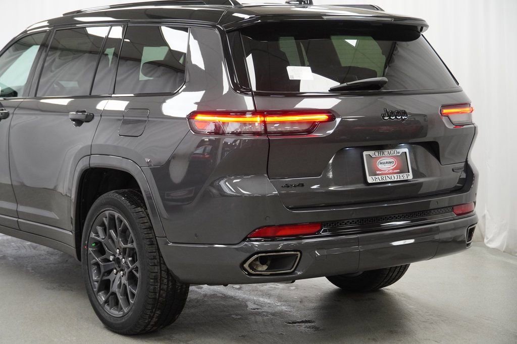 New 2025 Jeep Grand Cherokee L Summit w/ Obsidian Package image 13