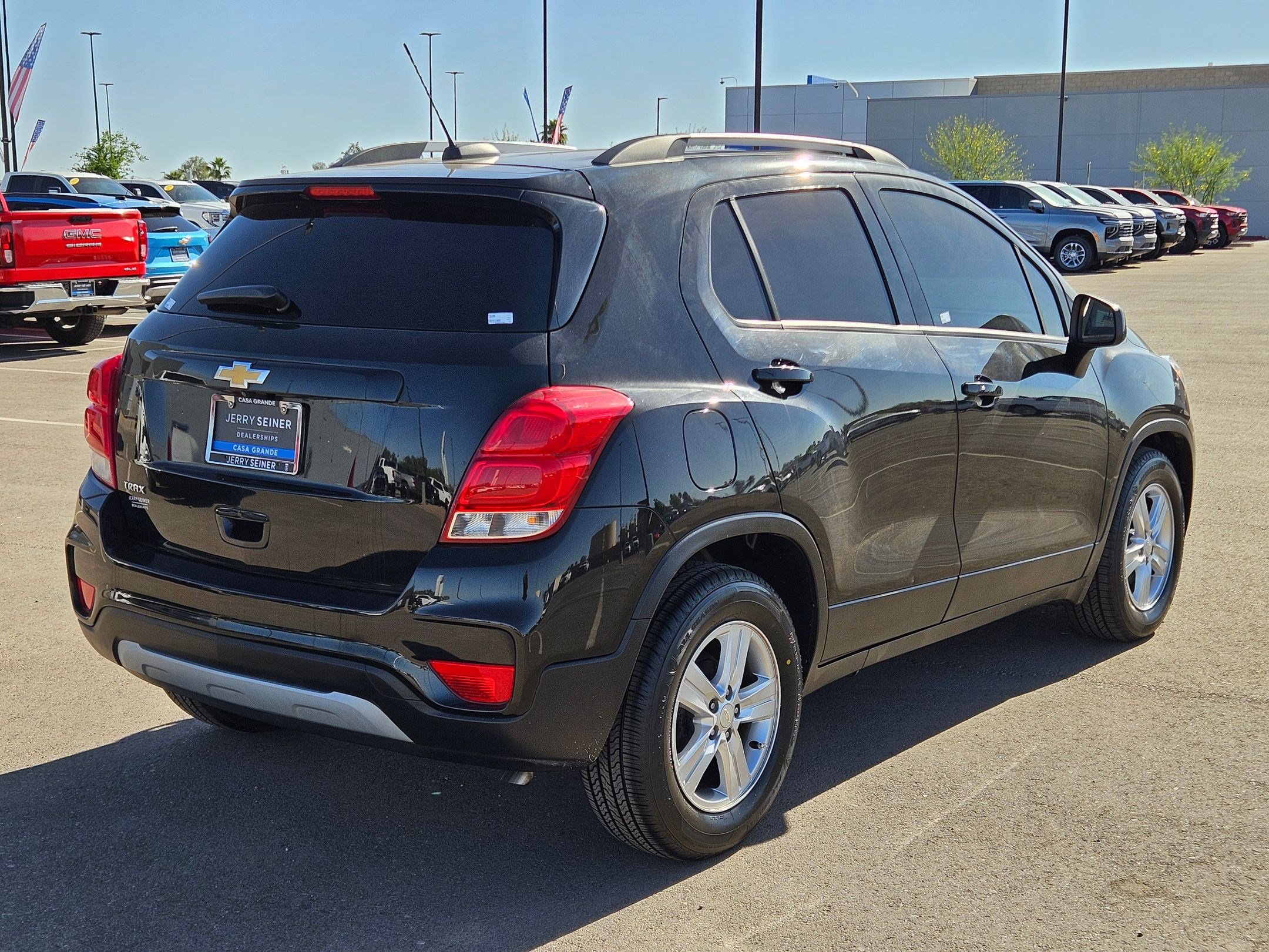 Used 2022 Chevrolet Trax LT w/ LT Convenience Package image 5
