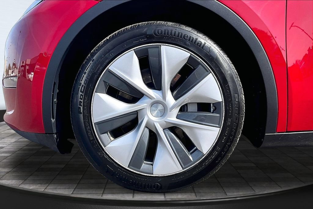 Used 2022 Tesla Model Y Long Range AWD/4WD image 9