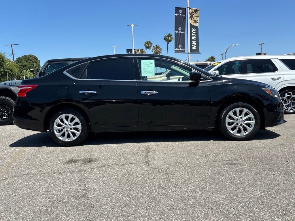 Used 2019 Nissan Sentra SV FWD image 3