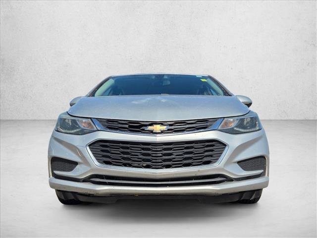 Used 2018 Chevrolet Cruze LT w/ Convenience Package image 2