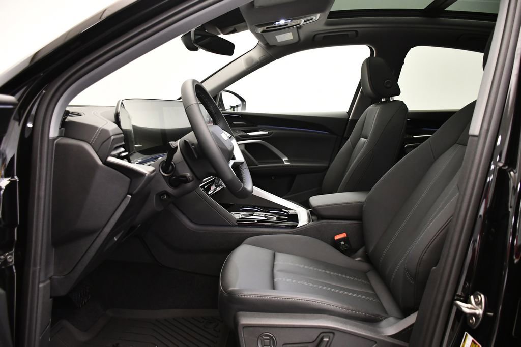 Used 2025 Audi Q5 Premium Plus w/ Premium Plus image 37