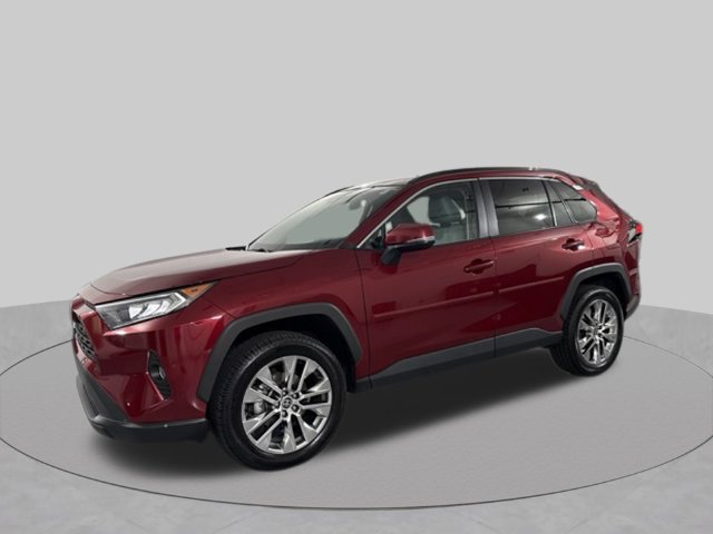 Used 2021 Toyota RAV4 XLE Premium FWD image 3