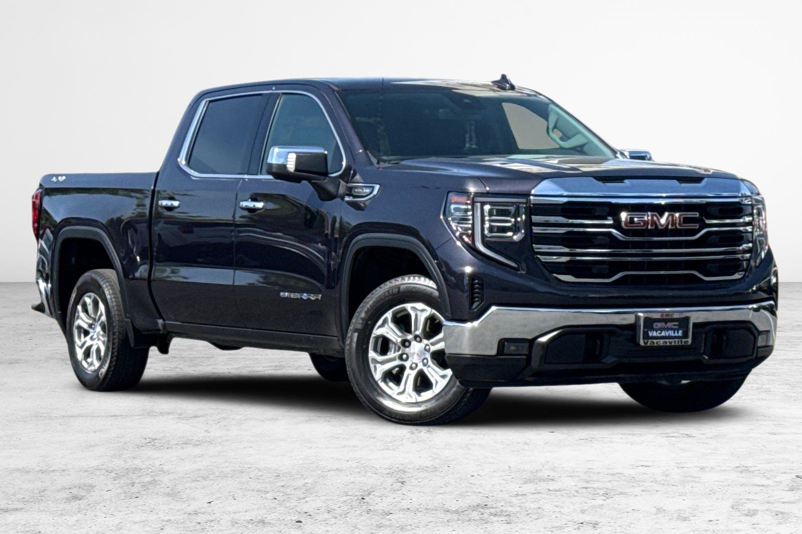 Used 2025 GMC Sierra 1500 SLT image 2