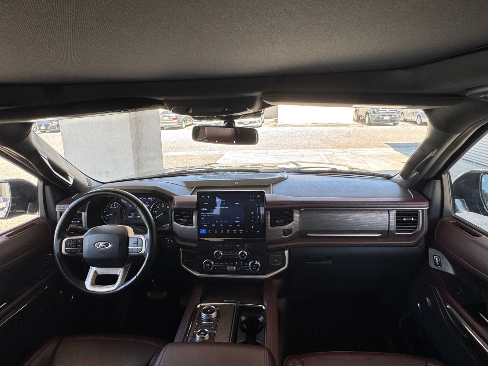 Used 2024 Ford Expedition Limited AWD/4WD image 37