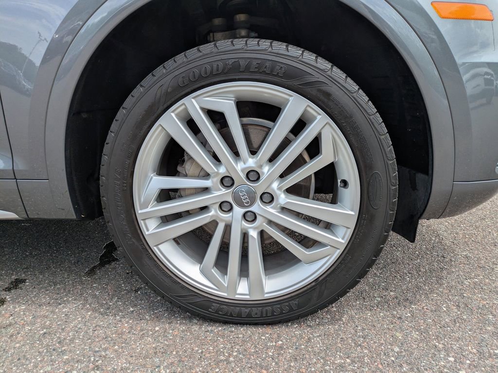 Used 2018 Audi Q5 2.0T Premium Plus w/ Premium Plus Package image 10