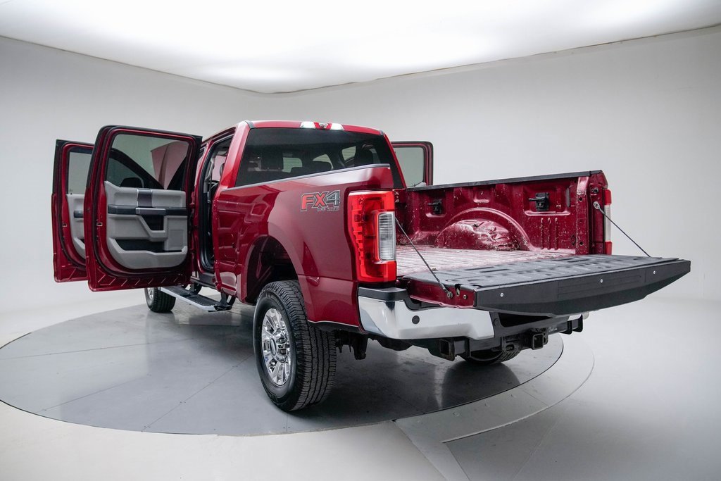 Used 2018 Ford F250 XLT w/ XLT Premium Package image 19