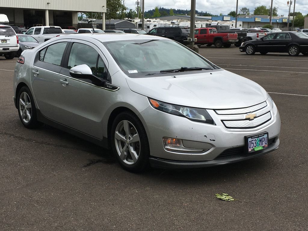 Used 2013 Chevrolet Volt Premium w/ Premium Trim Package FWD image 8